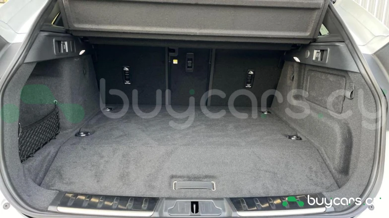 Jaguar F-Pace Белый