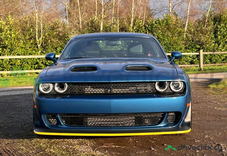 Dodge Challenger Синий