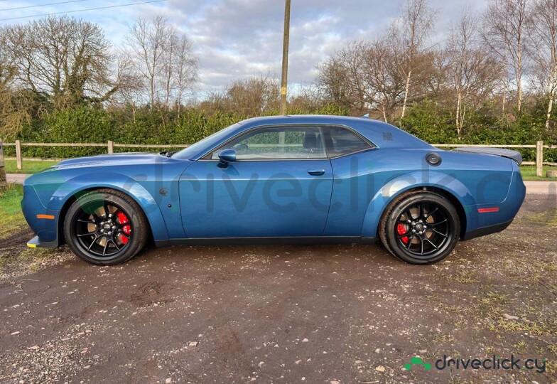 Dodge Challenger Синий