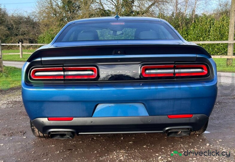 Dodge Challenger Синий