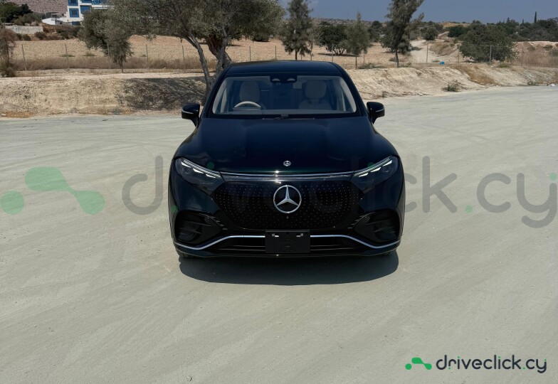 Mercedes EQS SUV Green