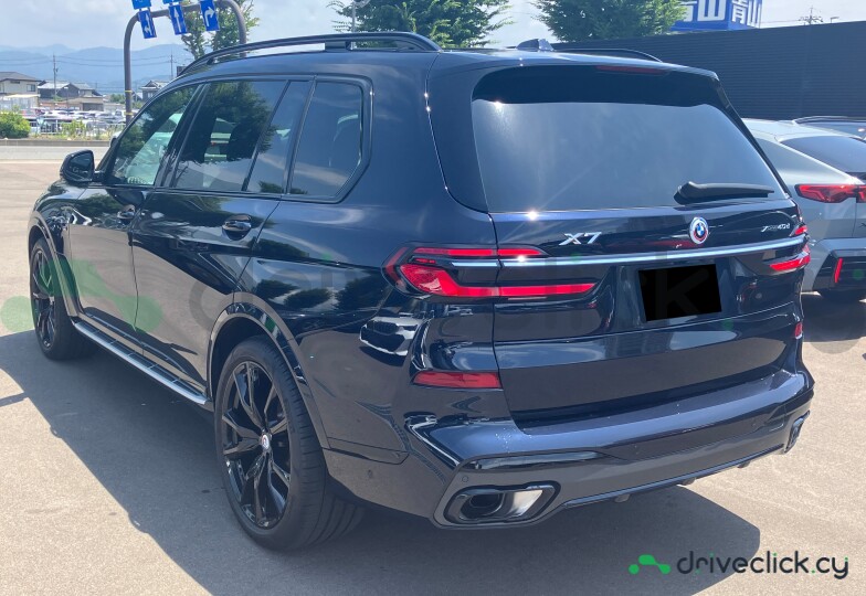 BMW X7 Black