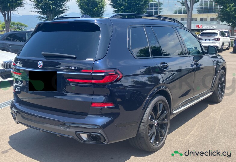 BMW X7 Black
