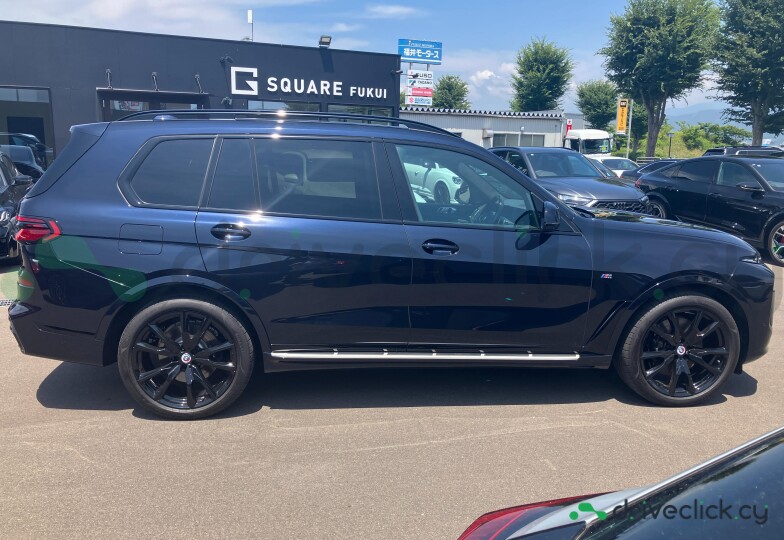 BMW X7 Black