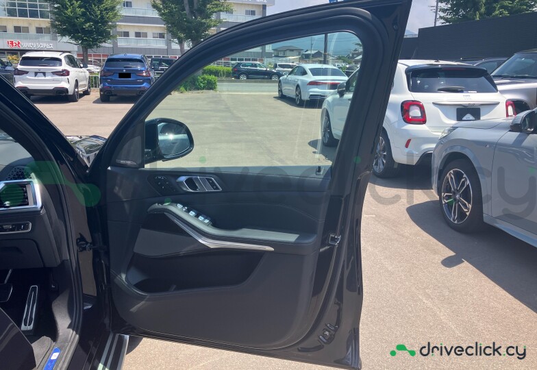 BMW X7 Black