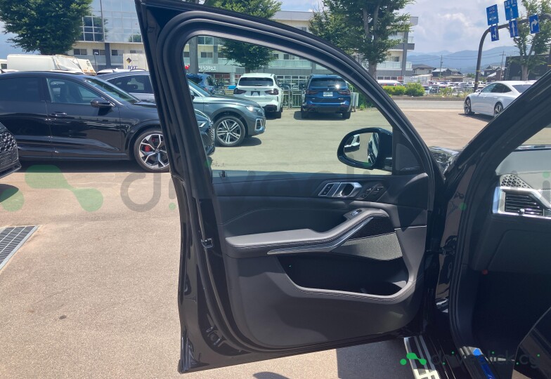 BMW X7 Black