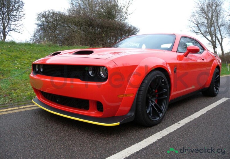 Dodge Challenger Red
