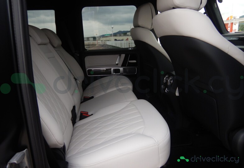 Mercedes G-class Black