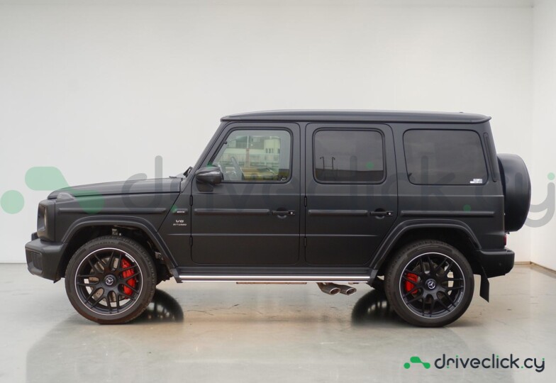 Mercedes G-class Black