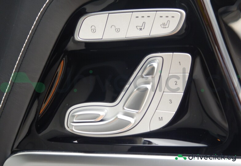 Mercedes G-class Black