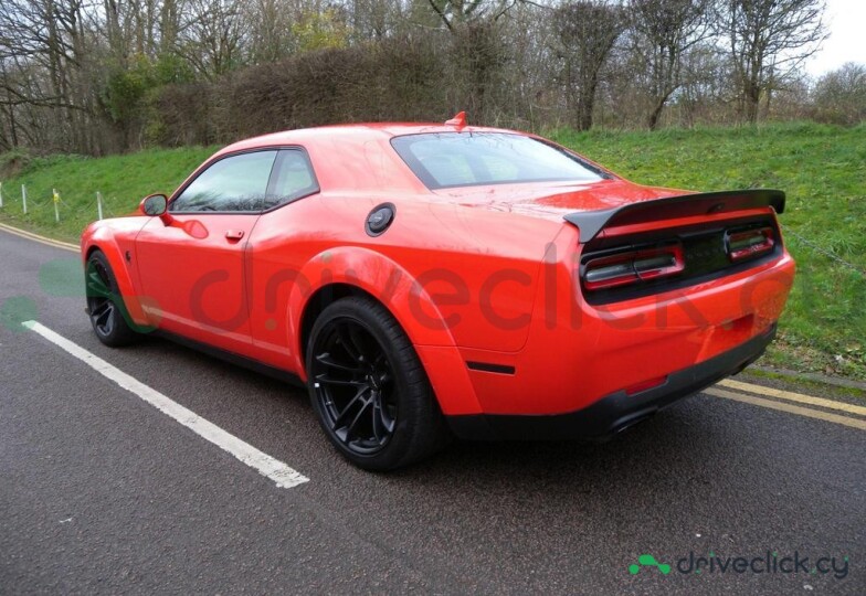 Dodge Challenger Red