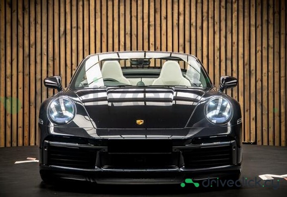 Porsche 911 Black