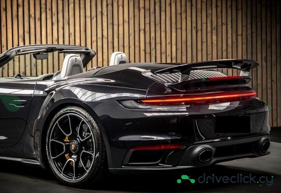 Porsche 911 Black