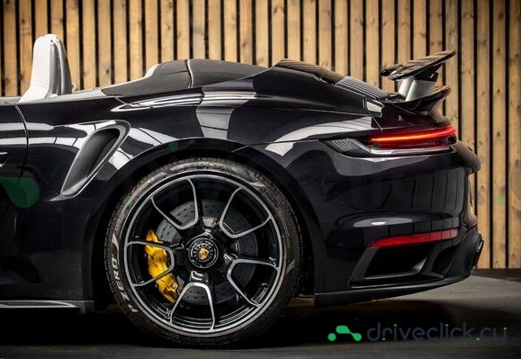 Porsche 911 Black