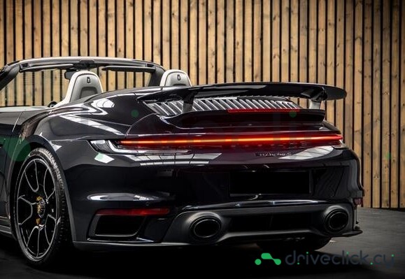Porsche 911 Black