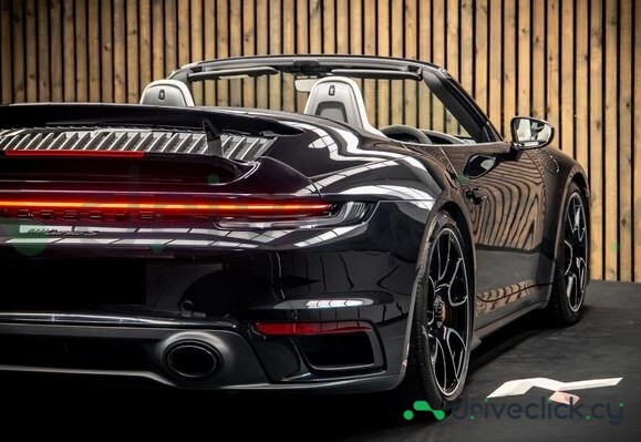 Porsche 911 Black