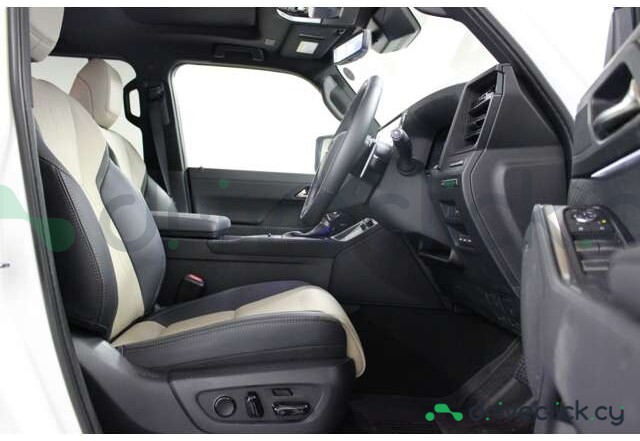 Lexus GX White