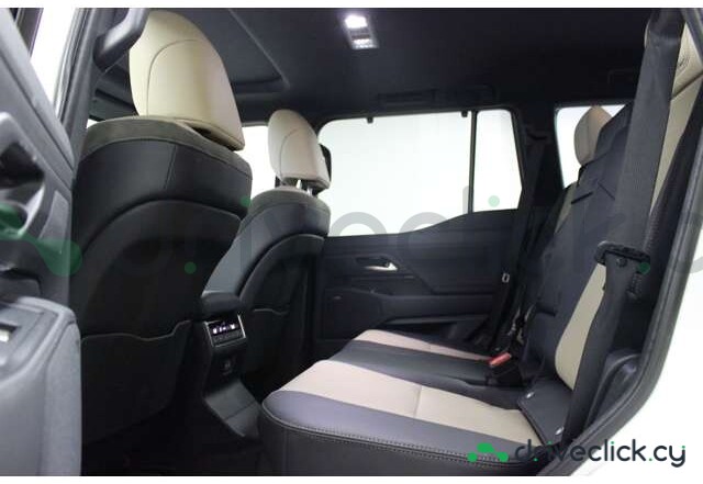 Lexus GX White