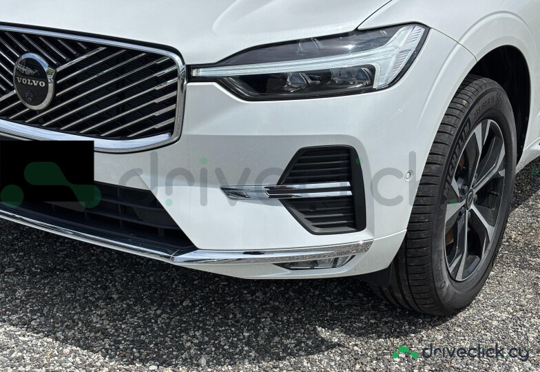 Volvo XC60 White
