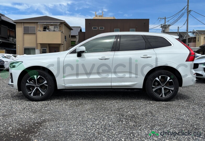 Volvo XC60 White