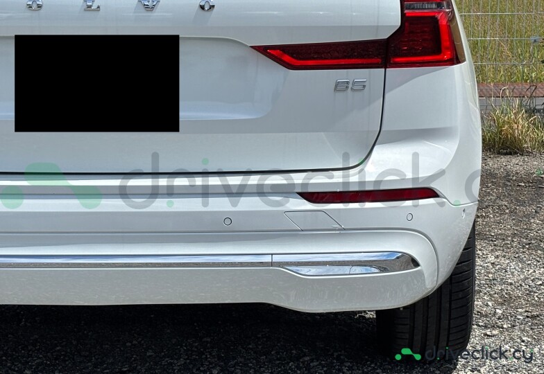 Volvo XC60 White