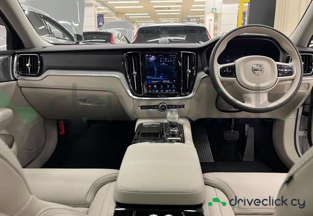 Volvo V60 White