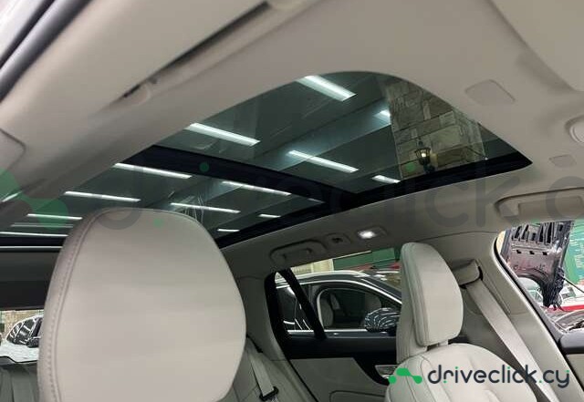 Volvo V60 White