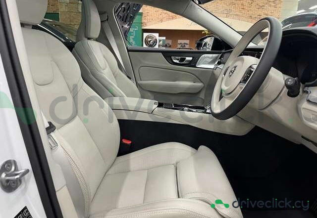 Volvo V60 White