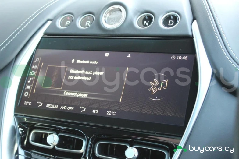 Aston Martin DBX Белый