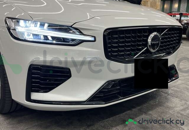 Volvo V60 White