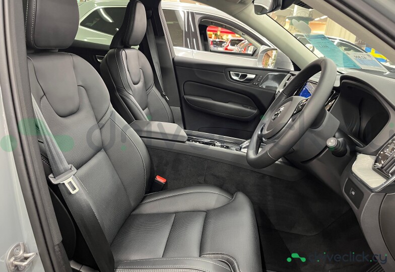 Volvo XC60 Grey