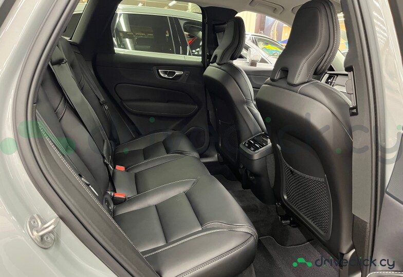 Volvo XC60 Grey