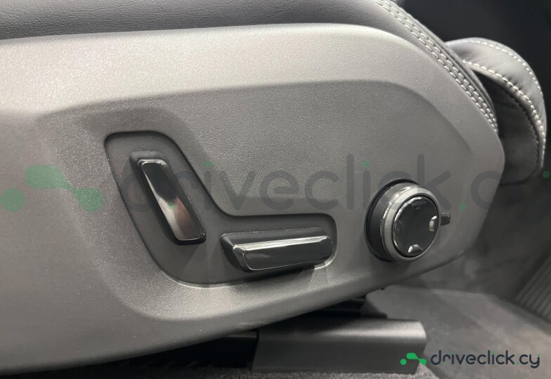 Volvo XC60 Grey