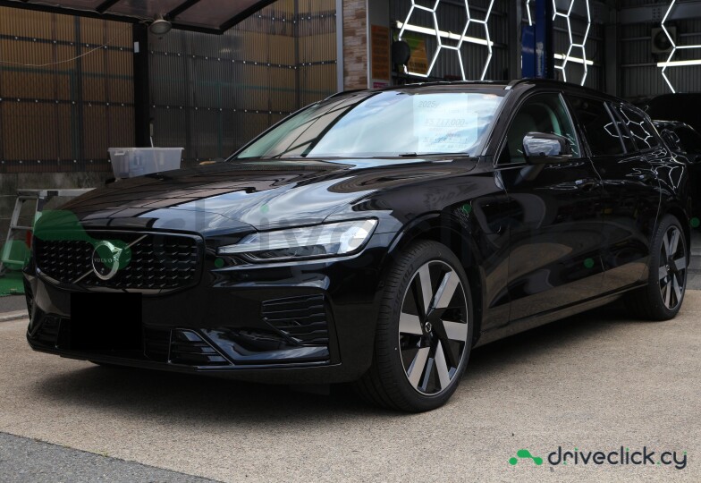 Volvo V60 Black