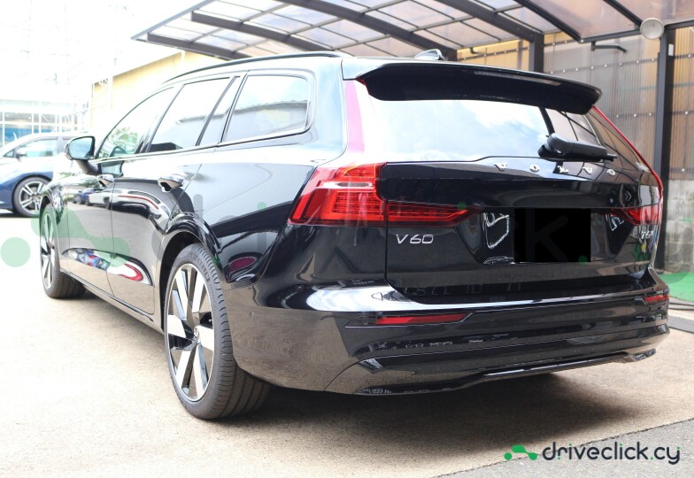 Volvo V60 Black