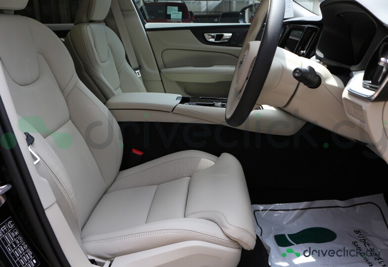 Volvo V60 Black
