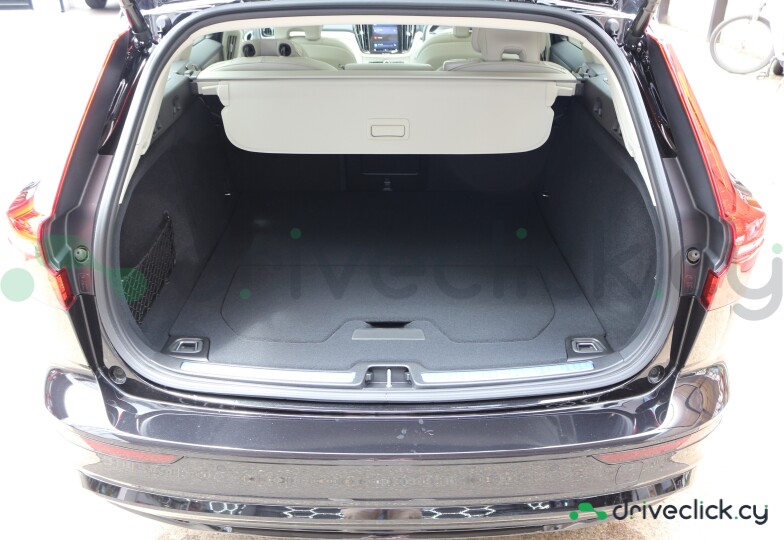 Volvo V60 Black