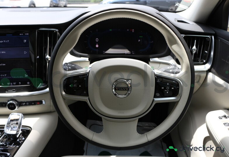 Volvo V60 Black