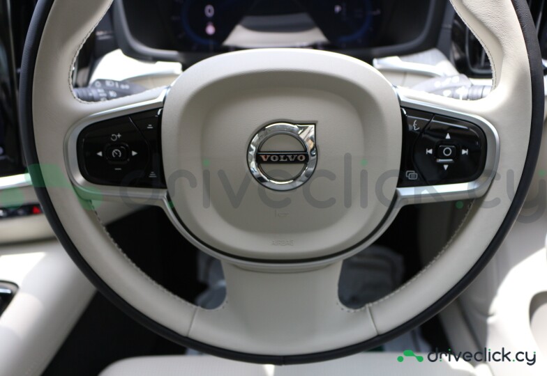 Volvo V60 Black