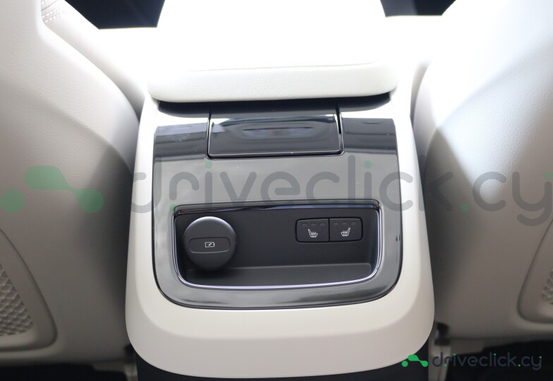 Volvo V60 Black