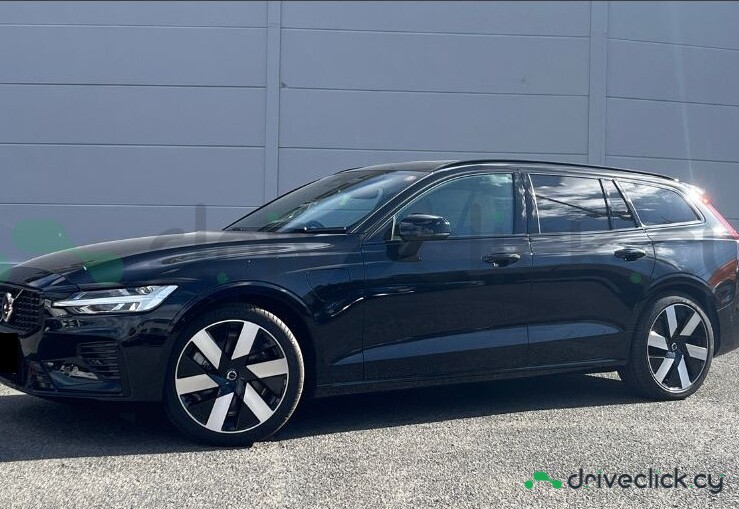 Volvo V60 Black