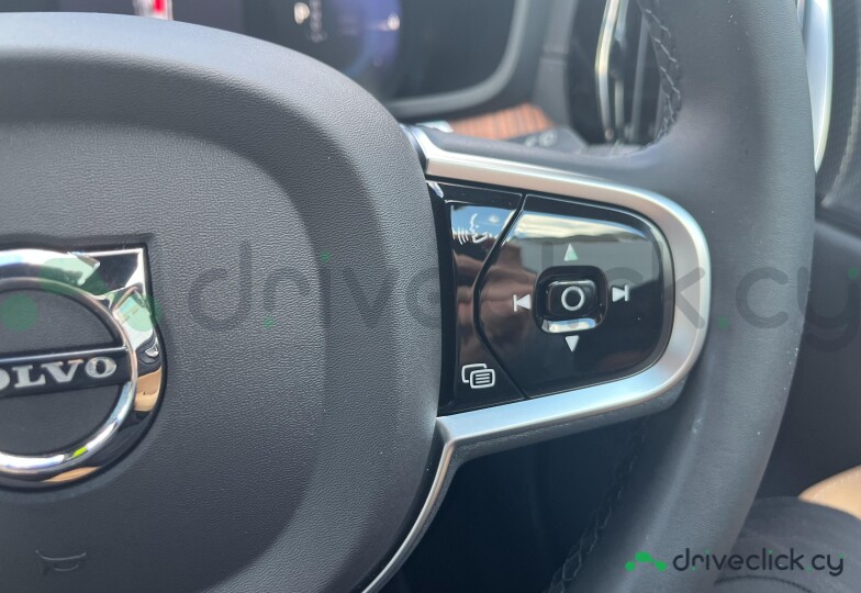 Volvo V60 Black