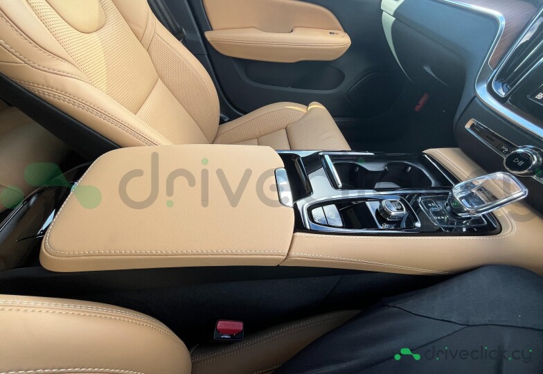 Volvo V60 Black