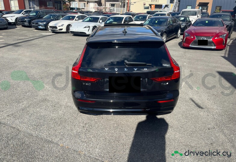 Volvo V60 Black