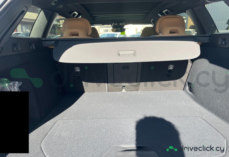 Volvo V60 Black