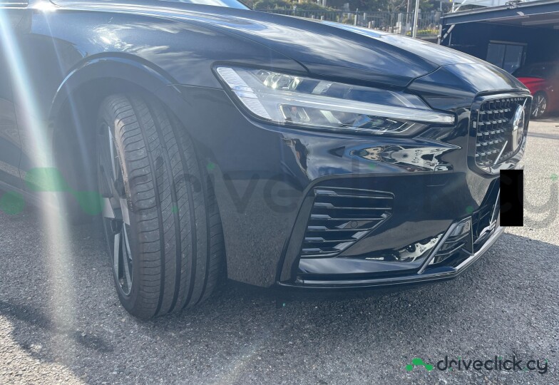 Volvo V60 Black