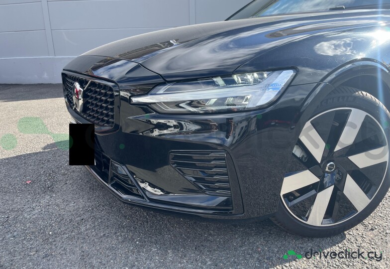 Volvo V60 Black