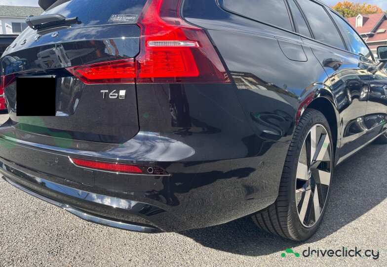 Volvo V60 Black