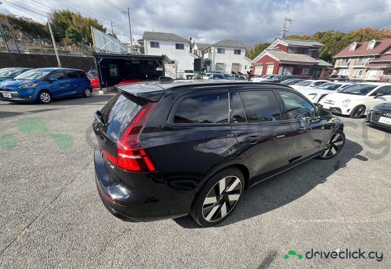 Volvo V60 Black