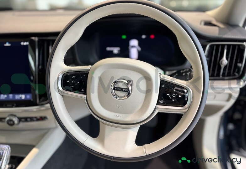 Volvo V60 Blue